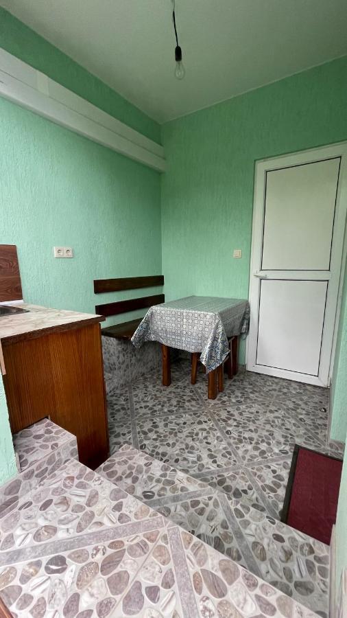 Guesthouse On Sovhoznaya 18 Гагра Екстериор снимка