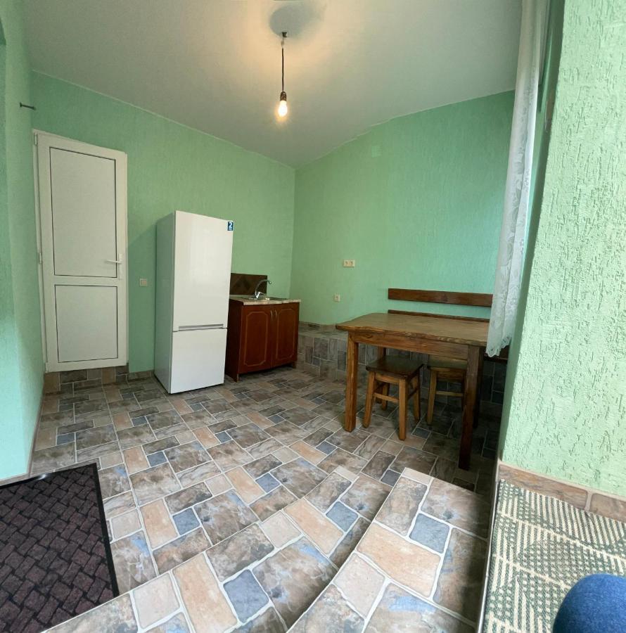 Guesthouse On Sovhoznaya 18 Гагра Екстериор снимка