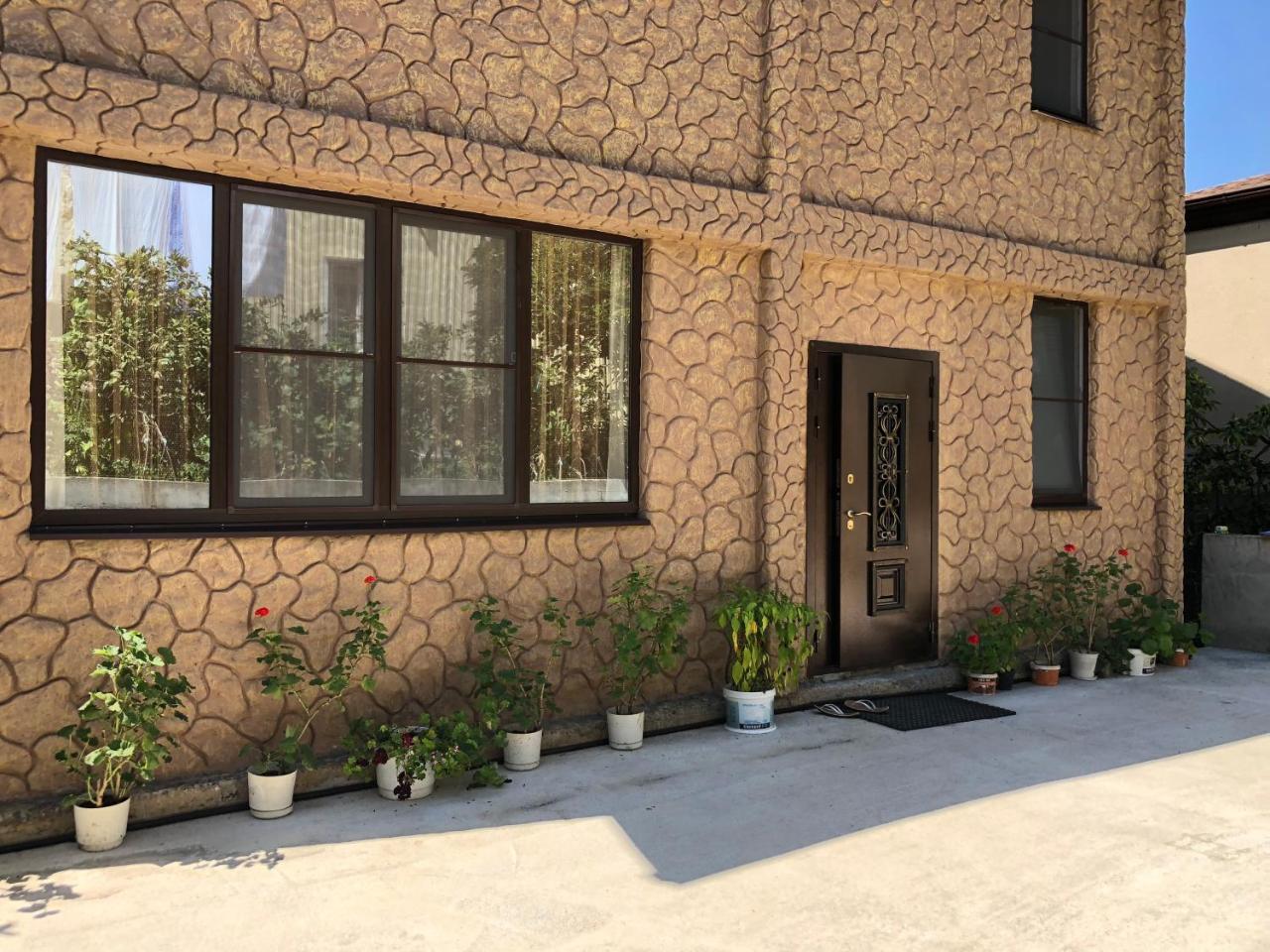 Guesthouse On Sovhoznaya 18 Гагра Екстериор снимка